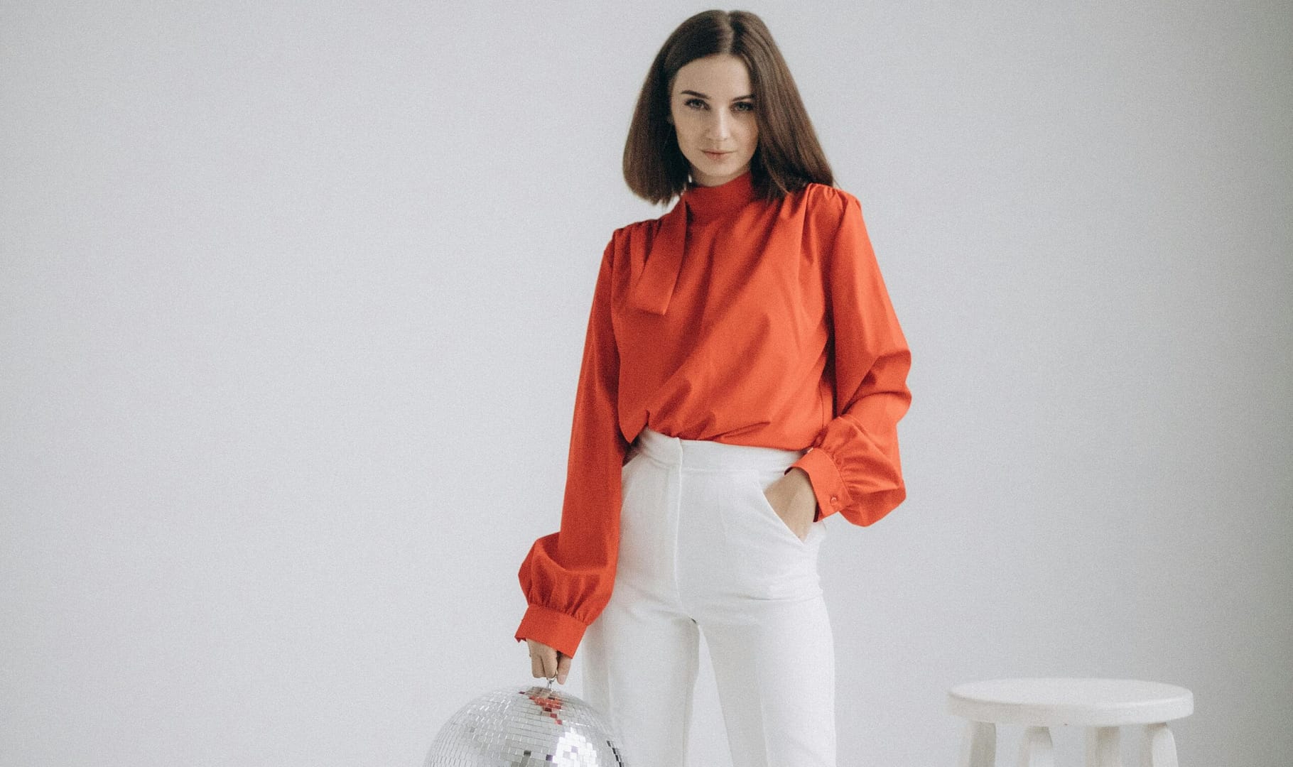 Jakie majtki pod białe spodnie? Doradzamy!