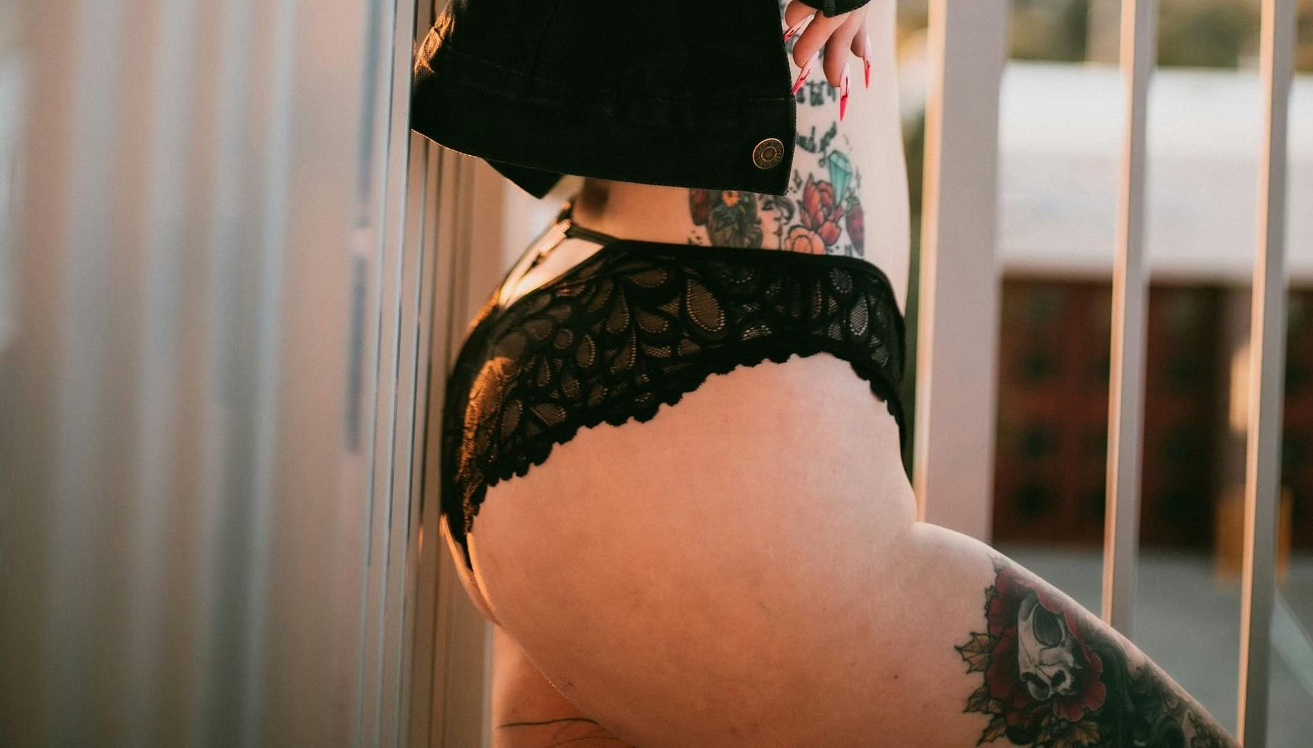 Czy majtki koronkowe są wygodne na co dzień do pracy?